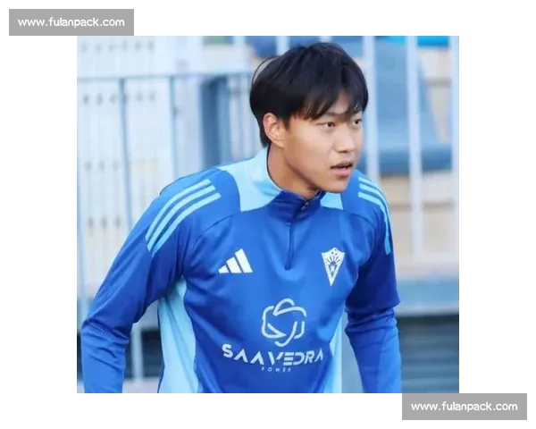 杜月徵:马贝拉 1000 欧月薪仅够糊口,留洋前锋的坚守与现实 杜月徵:马贝拉 1000 欧月薪仅够糊口,留洋前锋的坚守与现实