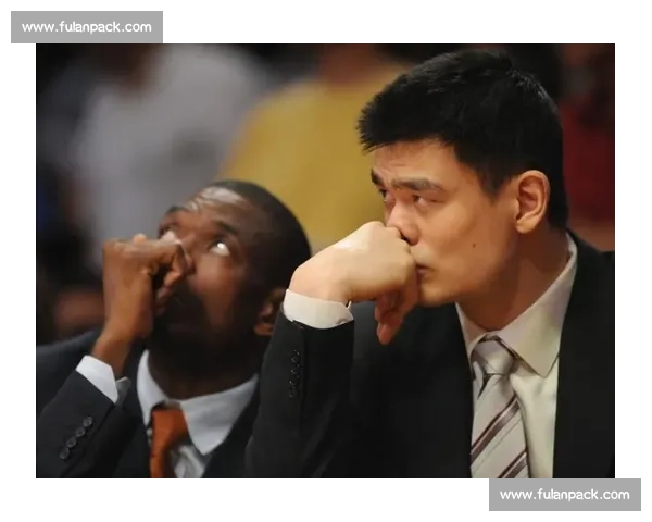 姚明卸任后曝日常:吃饭、睡觉、打魔兽 姚明卸任后曝日常:吃饭、睡觉、打魔兽